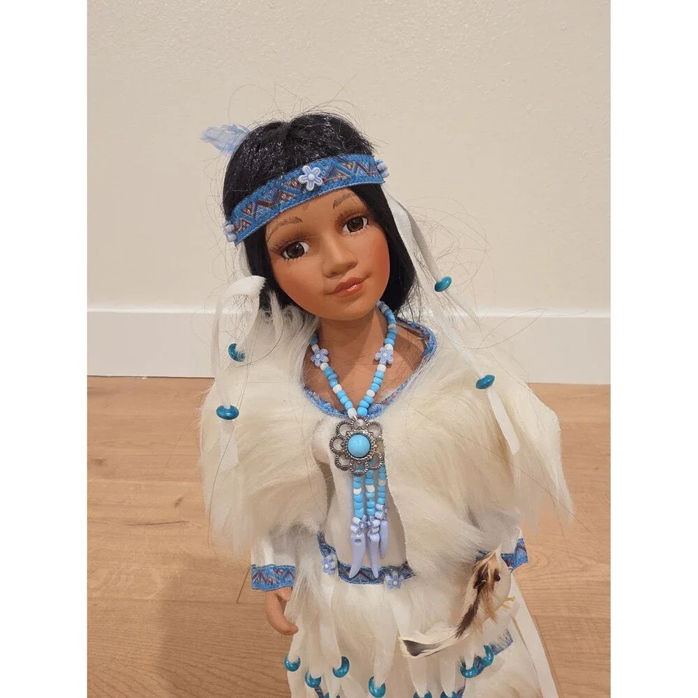Cholena Native American Doll #40534 - Picture 2 of 8